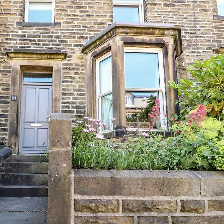 Tatil Evi Number 61 *